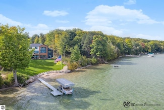 11767 Wild Cherry Ln, Kewadin, MI 49648