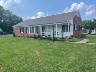 302 Franklin Dr, Paris, TN 38242