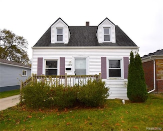 17840 Martin Rd, Roseville, MI 48066