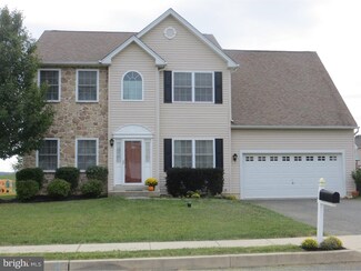 28 Bishop Pine Rd, Barto, PA 19504