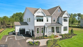 15564 Cloverland Ln, Haymarket, VA 20169