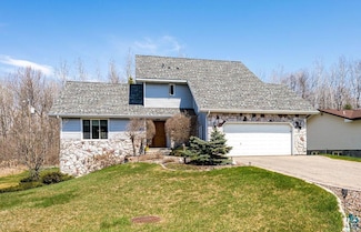 2533 Providence Rd, Duluth, MN 55811
