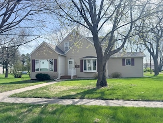 404 5th Ave, Wilmont, MN 56185