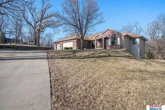 18110 Peterson Rd, Plattsmouth, NE 68048