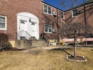 249-29 64th Ave Unit 2, Little Neck, NY 11362