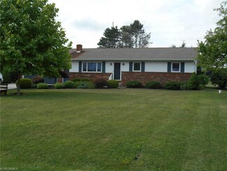 58040 Oak Ct, West Lafayette, OH 43845