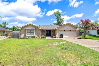 6001 Huntington Dr, Tyler, TX 75703