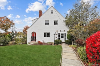 1 Rutgers Place, Scarsdale, NY 10583