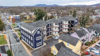 215 5th St SW Unit 1A, Charlottesville, VA 22903