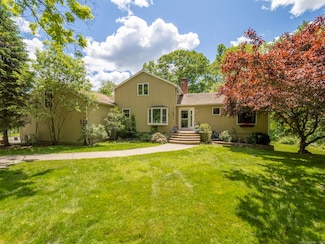 93 Kent Rd, Wilton, CT 06897