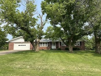 830 Tower Rd, Lebanon, MO 65536