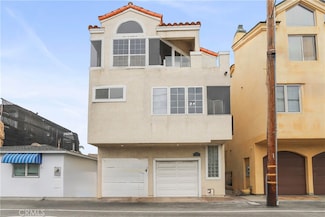 16778 Bayview Dr Unit B, Huntington Beach, CA 92649
