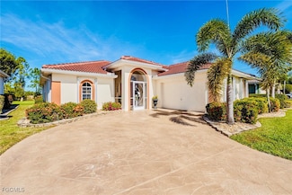 2831 Corinthia Cir, North Fort Myers, FL 33917