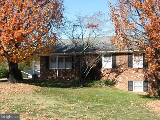 133 Lafayette Ave, Bowling Green, VA 22427