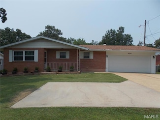 2023 N 14th St, Poplar Bluff, MO 63901