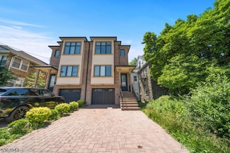 222 Columbia Ave, Cliffside Park, NJ 07010