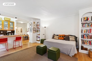 235 E 22nd St Unit 1, New York, NY 10010