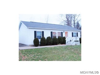 1 Roberts Ave, Whitesboro, NY 13492