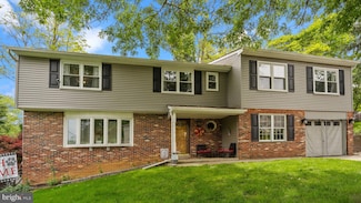 141 N Woodbine Ave, Langhorne, PA 19047