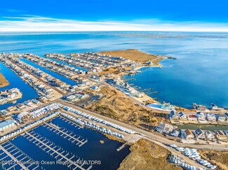 6 Parker Rd, Tuckerton, NJ 08087