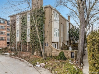 362 Southfield Rd, Birmingham, MI 48009