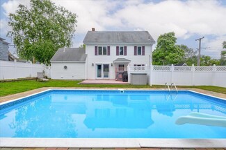 12 Central Ave, Old Orchard Beach, ME 04064