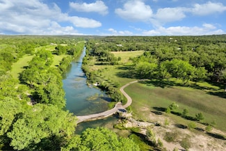 5055 Wayside Dr, Wimberley, TX 78676
