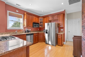 41 Standish St Unit 3, Dorchester Center, MA 02124