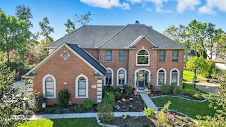 369 Windcroft Dr, Westerville, OH 43082