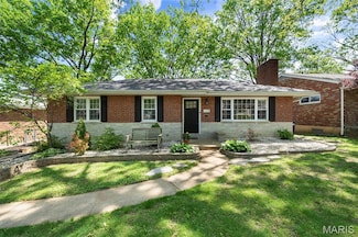 8218 Fendale Dr, Saint Louis, MO 63123