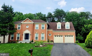 12018 Meadowville Ct, Herndon, VA 20170