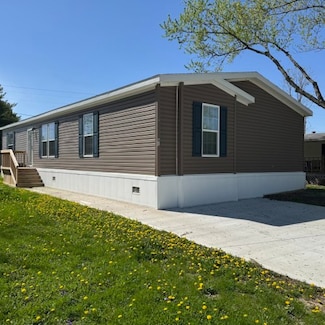 27 Crestwood Dr Unit 61, Middletown, IN 47356