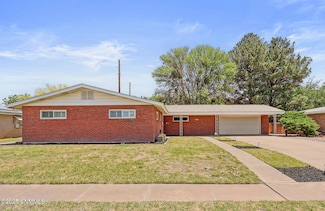 2270 Rosedale Dr, Las Cruces, NM 88005