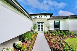 539 37th Ave NW, Naples, FL 34120