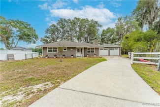 525 Elm Ct, Inverness, FL 34450