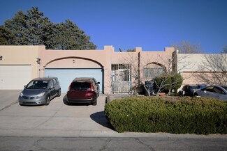 6916 Black Pine Place NE, Albuquerque, NM 87109