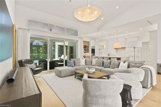 6689 Mill Run Cir, Naples, FL 34109