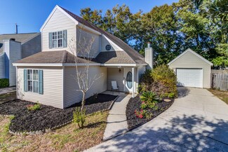 1752 James Buchanan Dr, Biloxi, MS 39531