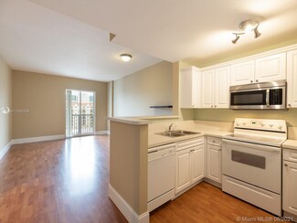 10 Aragon Ave Unit 818, Coral Gables, FL 33134