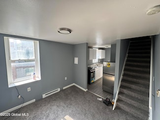 663 2nd Ave Unit 4, Troy, NY 12182
