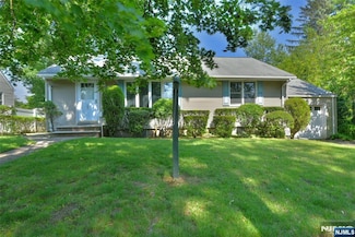161 Hickory St, Township of Washington, NJ 07676