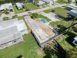 6836 Edgewater Dr, New Port Richey, FL 34652