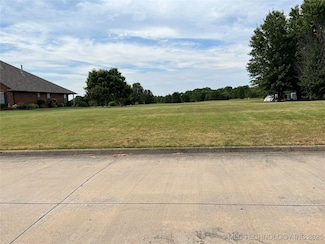 000 Eaglecrest Dr, Muskogee, OK 74401