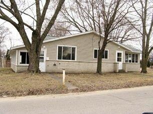 405 6th St, Delhi, IA 52223
