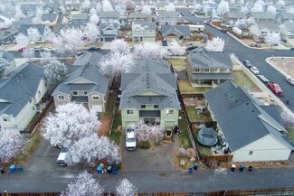 2960 SW Juniper Ave, Redmond, OR 97756