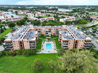 3050 Sunrise Lakes Dr E Unit 307, Sunrise, FL 33322