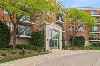 351 Town Place Cir Unit 511, Buffalo Grove, IL 60089