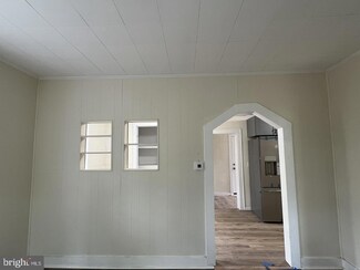 1113 W Park Ave, Vineland, NJ 08360