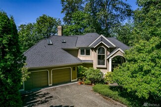 8404 SE 53rd Place, Mercer Island, WA 98040