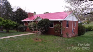 41 Wesley Branch Rd, Asheville, NC 28806